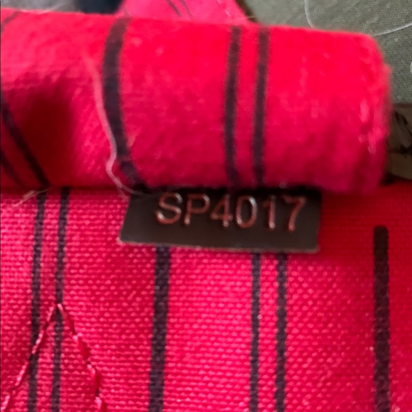 Brown Checkered Tote Bag - Picture 6 of 10